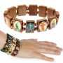 pulsera-de-madera-con-motivos-religiosos-00